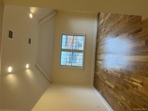 19 Sunlight Hill, Yonkers NY 10704