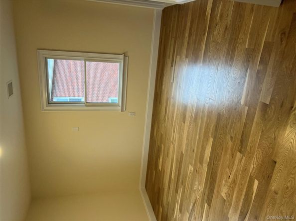 19 Sunlight Hill, Yonkers NY 10704