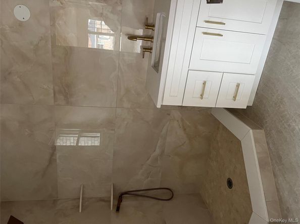 19 Sunlight Hill, Yonkers NY 10704