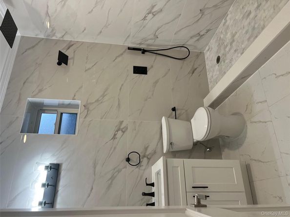 19 Sunlight Hill, Yonkers NY 10704