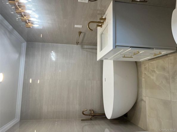 19 Sunlight Hill, Yonkers NY 10704