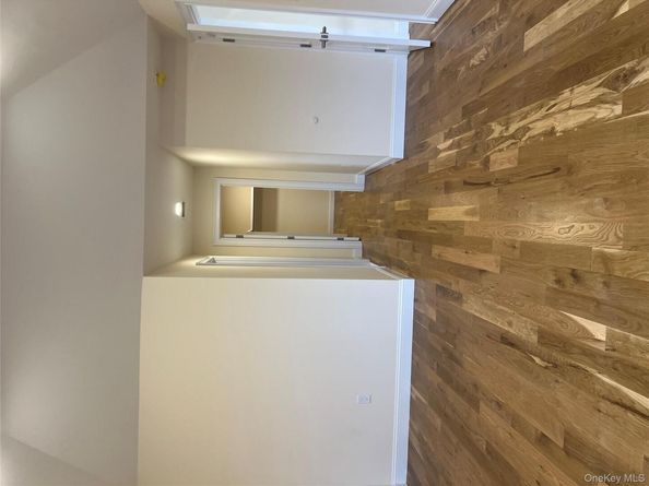 19 Sunlight Hill, Yonkers NY 10704