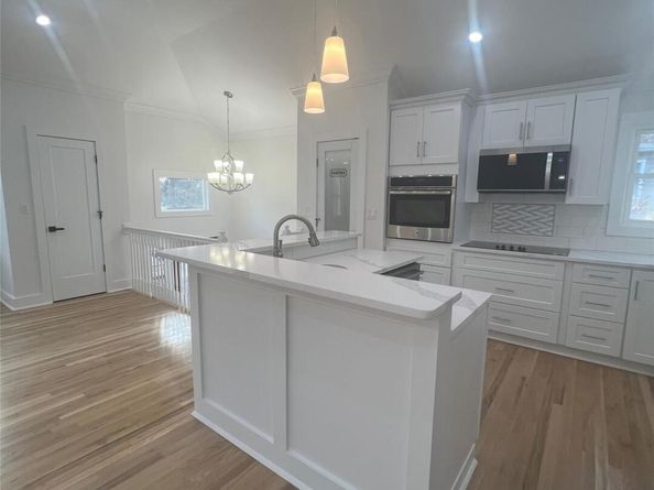 79 Railroad Street, Greenlawn NY 11740