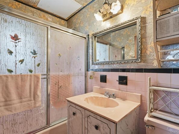 1679 Unionport Road, Bronx NY 10462