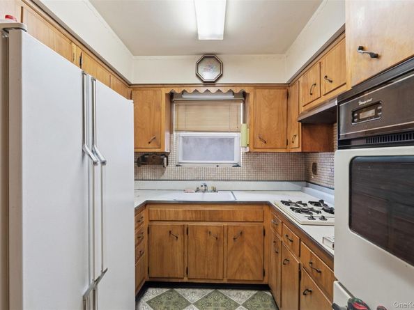 1679 Unionport Road, Bronx NY 10462