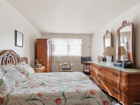 1679 Unionport Road, Bronx NY 10462