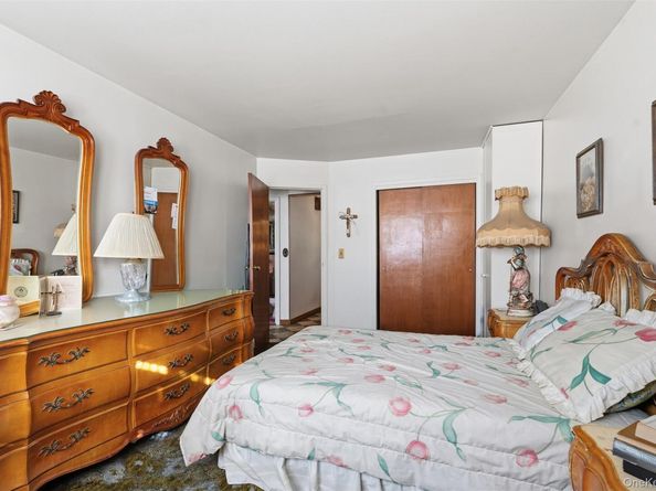 1679 Unionport Road, Bronx NY 10462