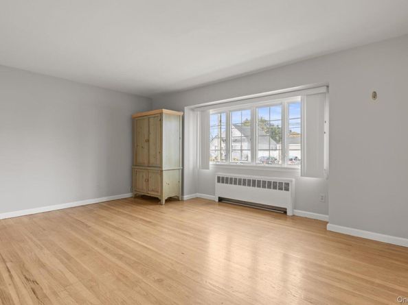 124 Kilburn Road S, Garden City South NY 11530