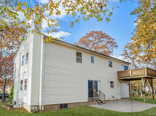 1 Wendy Drive, Farmingville NY 11738