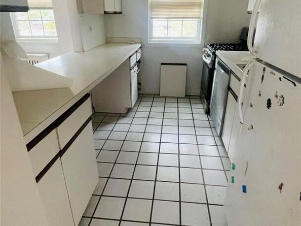 222-17 69th Avenue 17A, Bayside NY 11364