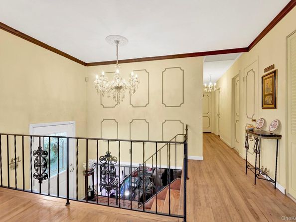 32-32 Plunkett Avenue, Far Rockaway NY 11691