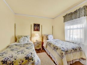 32-32 Plunkett Avenue, Far Rockaway NY 11691