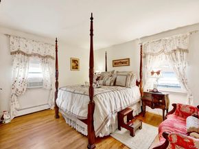 32-32 Plunkett Avenue, Far Rockaway NY 11691