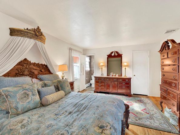 32-32 Plunkett Avenue, Far Rockaway NY 11691