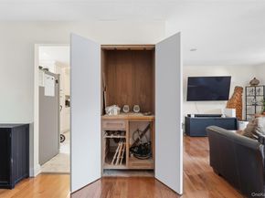 11 Granada Cres 6, White Plains NY 10603