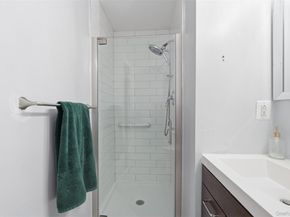 11 Granada Cres 6, White Plains NY 10603