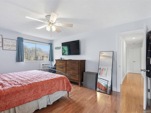 11 Granada Cres 6, White Plains NY 10603