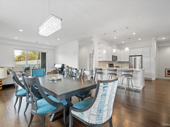 240 Fall Court, Elwood NY 11731