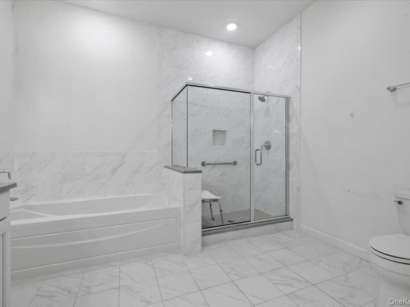 240 Fall Court, Elwood NY 11731