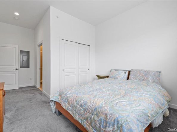 240 Fall Court, Elwood NY 11731