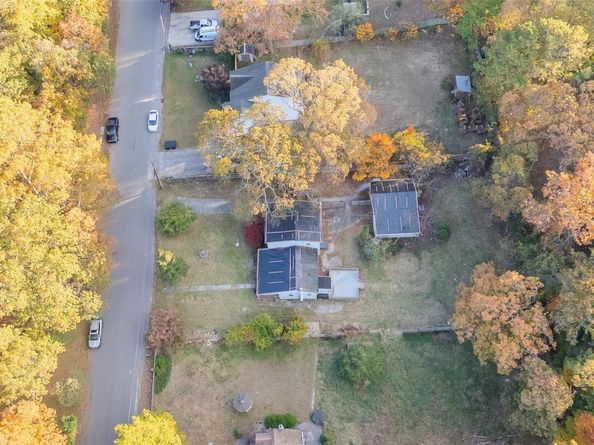 10 West Street, Middle Island NY 11953