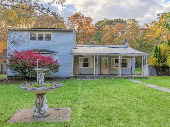 10 West Street, Middle Island NY 11953