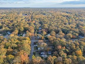 10 West Street, Middle Island NY 11953