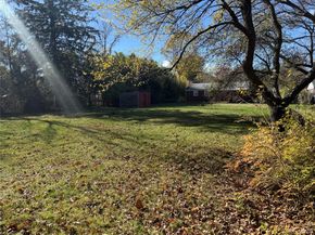 1663 N Thompson Drive, Bay Shore NY 11706