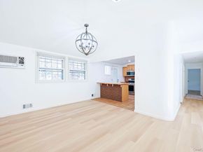 15 Mayflower Lane, East Setauket NY 11733