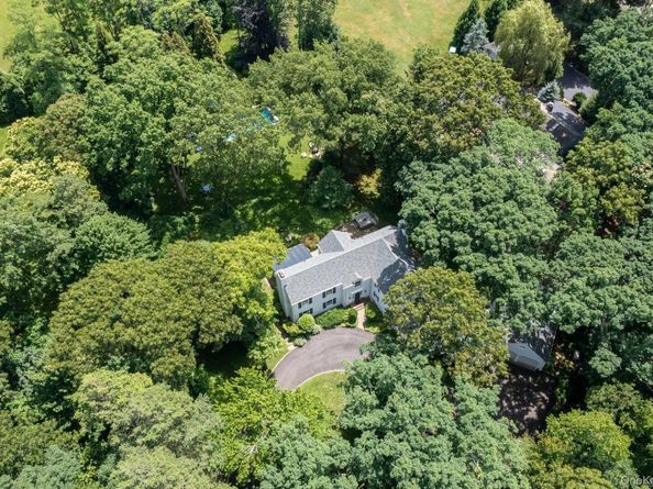 342 Woodbury Road, Cold Spring Harbor NY 11724