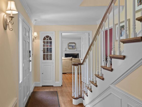 342 Woodbury Road, Cold Spring Harbor NY 11724