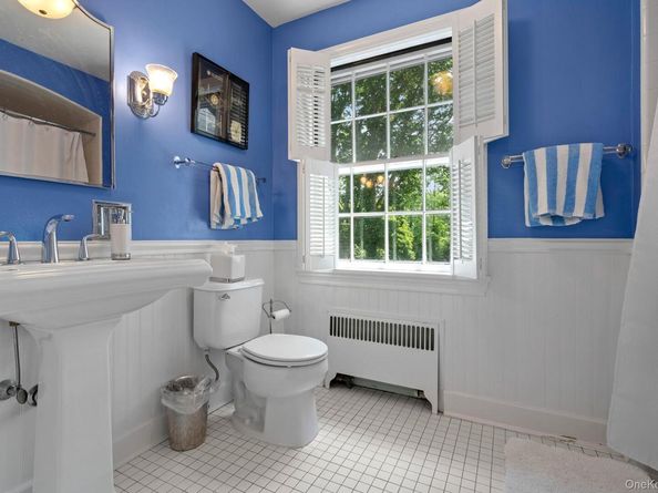 342 Woodbury Road, Cold Spring Harbor NY 11724