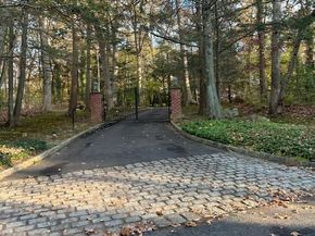 342 Woodbury Road, Cold Spring Harbor NY 11724