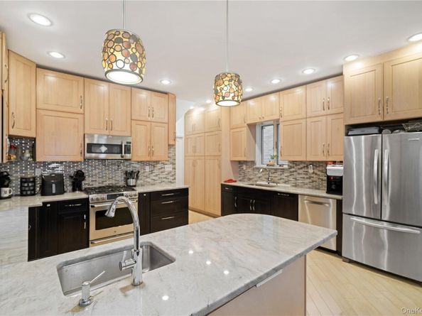 1527 E 29th Street, Brooklyn NY 11229