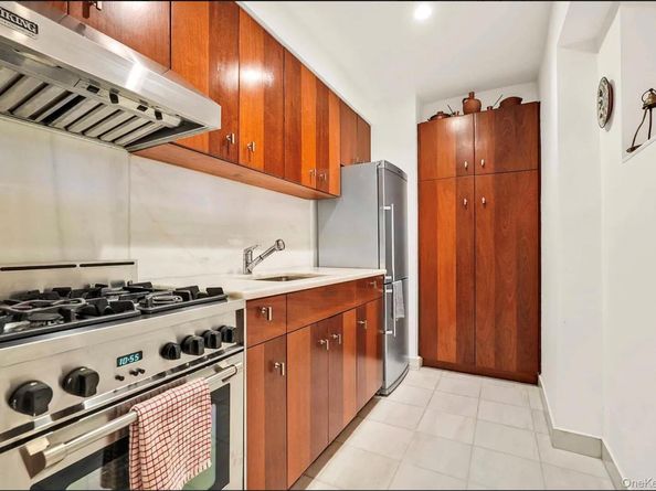 3044 29th Street 6D, Astoria NY 11102