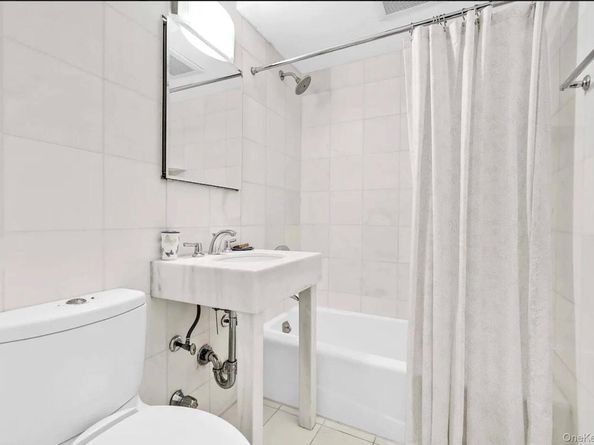 3044 29th Street 6D, Astoria NY 11102