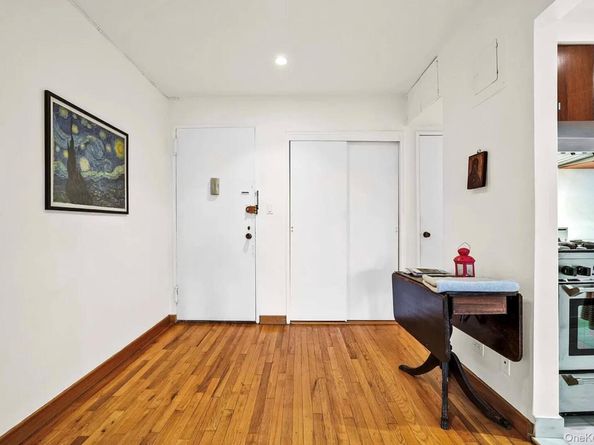 3044 29th Street 6D, Astoria NY 11102