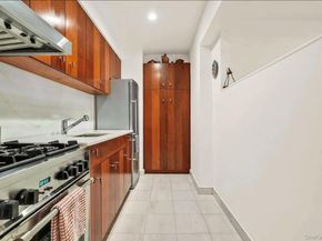 3044 29th Street 6D, Astoria NY 11102