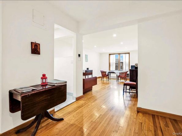 3044 29th Street 6D, Astoria NY 11102