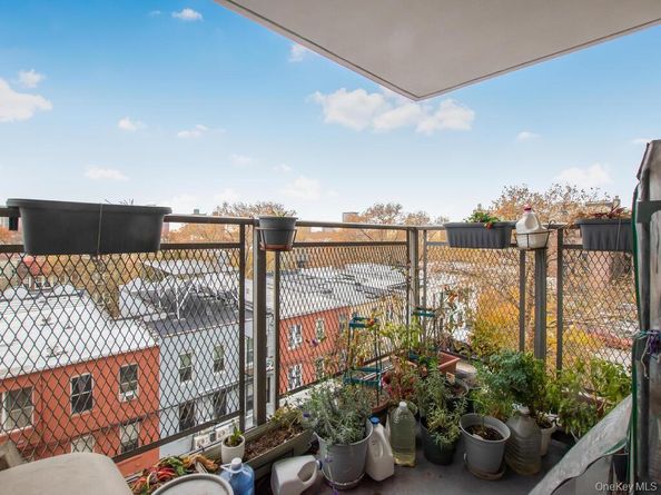 1966 Newbold Avenue 408, Bronx NY 10472