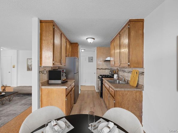 1966 Newbold Avenue 408, Bronx NY 10472