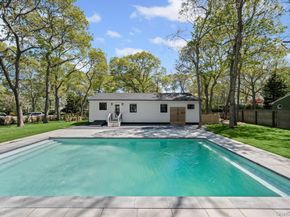 10 Shinnecock Lane, Hampton Bays NY 11946