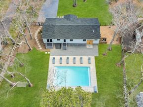 10 Shinnecock Lane, Hampton Bays NY 11946