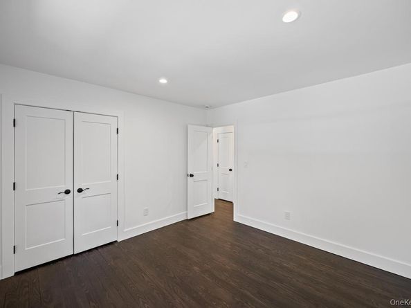 10 Shinnecock Lane, Hampton Bays NY 11946