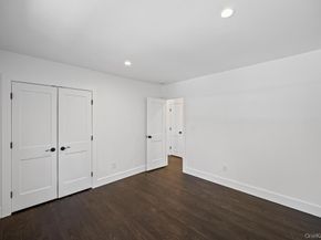 10 Shinnecock Lane, Hampton Bays NY 11946