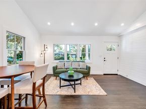 10 Shinnecock Lane, Hampton Bays NY 11946