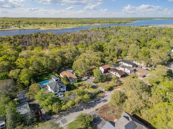 128 Priscilla Avenue, Flanders NY 11901