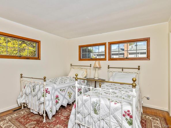 14 Whiting Road, East Quogue NY 11942