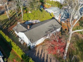 14 Whiting Road, East Quogue NY 11942