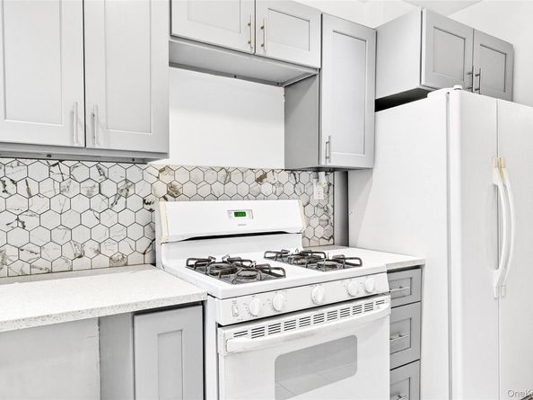 1304 Hobart Avenue, Bronx NY 10461